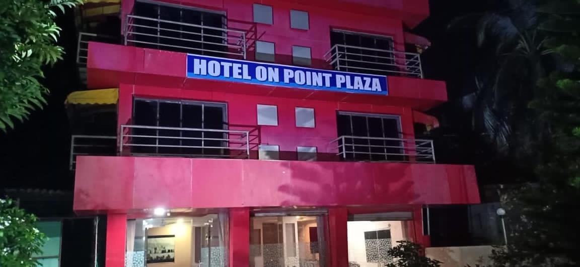 On Point Plaza Bed & Breakfast Murūd Exterior foto