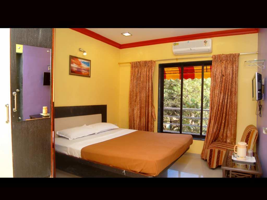 On Point Plaza Bed & Breakfast Murūd Exterior foto